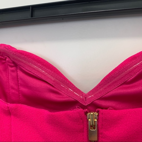 Express hot pink sweetheart strapless jumpsuit - Picture 4 of 8